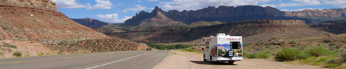 Wohnmobil von Cruise America unterwegs in Arizona